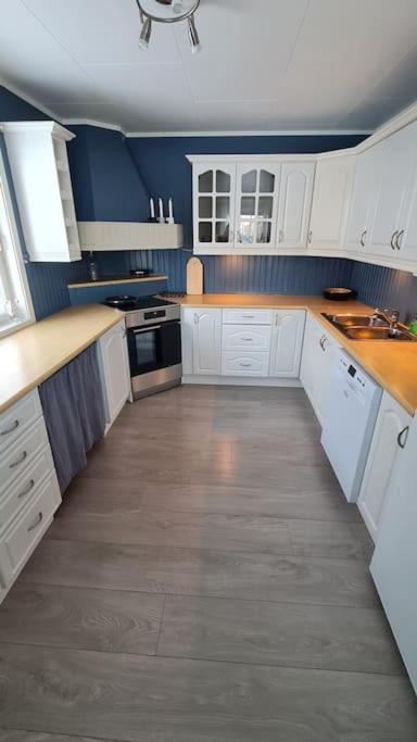 Arctic Lodge Tromvik With Jacuzzi Tromso Luaran gambar